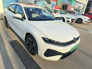 Volkswagen Sagitar 2026 купить из Китая, цена 3 281 000 ₽ — Suifenhe Auto