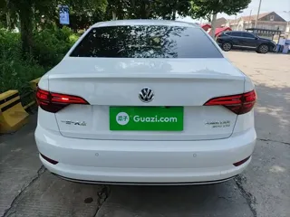 Volkswagen Sagitar 2020 купить из Китая, цена 1 352 000 ₽ — Suifenhe Auto