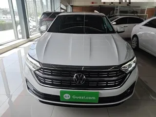 Volkswagen Sagitar 2023 купить из Китая, цена 1 527 000 ₽ — Suifenhe Auto