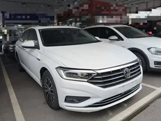 Volkswagen Sagitar 2020 купить из Китая, цена 1 365 000 ₽ — Suifenhe Auto