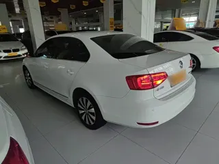 Volkswagen Sagitar 2018 купить из Китая, цена 1 224 000 ₽ — Suifenhe Auto