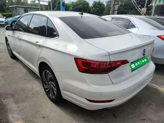Volkswagen Sagitar 2022 купить из Китая, цена 1 504 000 ₽ — Suifenhe Auto