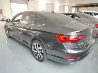 Volkswagen Sagitar 2022 купить из Китая, цена 1 504 000 ₽ — Suifenhe Auto