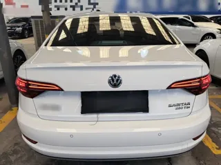 Volkswagen Sagitar 2019 купить из Китая, цена 1 405 000 ₽ — Suifenhe Auto