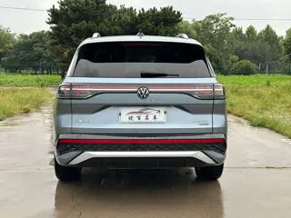 Volkswagen Talagon 2025 купить из Китая, цена 5 766 000 ₽ — Suifenhe Auto