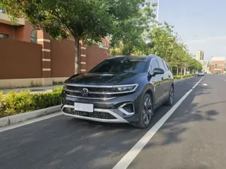 Volkswagen Talagon 2024 купить из Китая, цена 4 482 000 ₽ — Suifenhe Auto