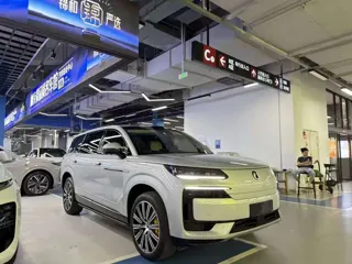 Denza N9 2025 купить из Китая, цена 9 526 000 ₽ — Suifenhe Auto