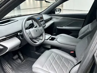 Deepal S05 2024 купить из Китая, цена 2 778 000 ₽ — Suifenhe Auto