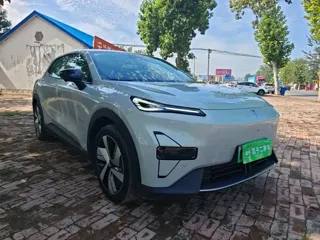 Deepal S05 2024 купить из Китая, цена 3 354 000 ₽ — Suifenhe Auto
