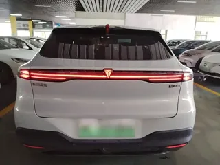 Deepal S05 2025 купить из Китая, цена 3 430 000 ₽ — Suifenhe Auto