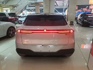 Deepal S05 2025 купить из Китая, цена 3 504 000 ₽ — Suifenhe Auto