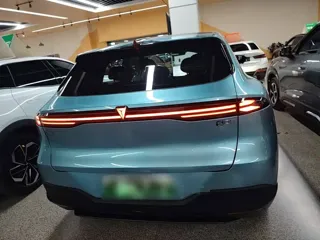 Deepal S05 2025 купить из Китая, цена 3 513 000 ₽ — Suifenhe Auto