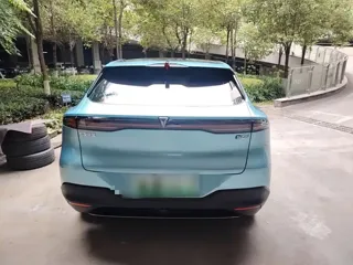 Deepal S05 2024 купить из Китая, цена 3 459 000 ₽ — Suifenhe Auto