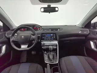 Peugeot 308 2018 купить из Китая, цена 1 184 000 ₽ — Suifenhe Auto