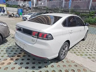 Peugeot 308 2019 купить из Китая, цена 1 055 000 ₽ — Suifenhe Auto
