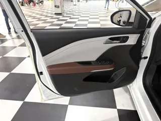 Chevrolet Monza 2023 купить из Китая, цена 1 345 000 ₽ — Suifenhe Auto