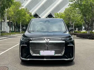 Voyah Dreamer 2024 купить из Китая, цена 6 060 000 ₽ — Suifenhe Auto