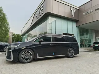 Voyah Dreamer 2025 купить из Китая, цена 8 798 000 ₽ — Suifenhe Auto