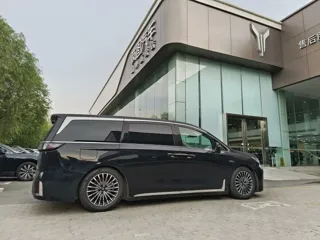 Voyah Dreamer 2025 купить из Китая, цена 8 798 000 ₽ — Suifenhe Auto