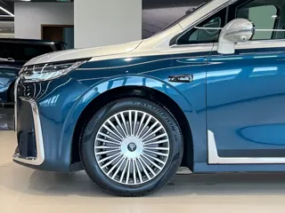 Voyah Dreamer 2025 купить из Китая, цена 6 958 000 ₽ — Suifenhe Auto