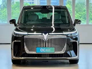 Voyah Dreamer 2025 купить из Китая, цена 6 728 000 ₽ — Suifenhe Auto