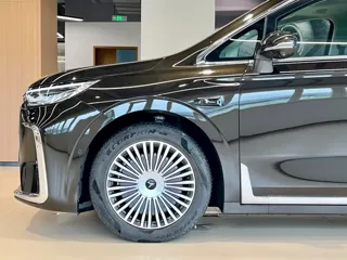 Voyah Dreamer 2025 купить из Китая, цена 6 728 000 ₽ — Suifenhe Auto