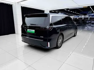 Voyah Dreamer 2025 купить из Китая, цена 6 635 000 ₽ — Suifenhe Auto