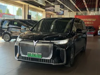 Voyah Dreamer 2024 купить из Китая, цена 6 562 000 ₽ — Suifenhe Auto