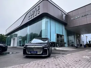 Voyah Dreamer 2025 купить из Китая, цена 6 753 000 ₽ — Suifenhe Auto
