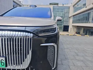 Voyah Dreamer 2025 купить из Китая, цена 7 443 000 ₽ — Suifenhe Auto