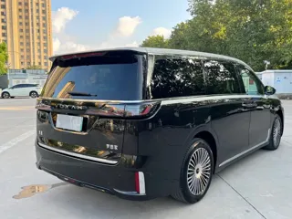 Voyah Dreamer 2024 купить из Китая, цена 6 845 000 ₽ — Suifenhe Auto