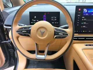 Voyah Dreamer 2024 купить из Китая, цена 6 007 000 ₽ — Suifenhe Auto