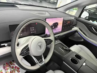 Voyah Dreamer 2025 купить из Китая, цена 6 156 000 ₽ — Suifenhe Auto