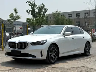 BMW 5 Series 2024 купить из Китая, цена 6 701 000 ₽ — Suifenhe Auto