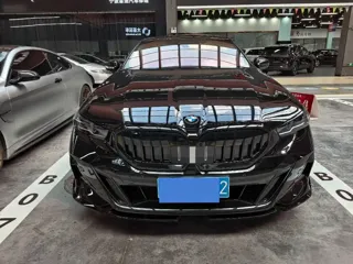 BMW 5 Series 2025 купить из Китая, цена 7 317 000 ₽ — Suifenhe Auto