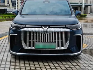 Voyah Dreamer 2025 купить из Китая, цена 6 405 000 ₽ — Suifenhe Auto