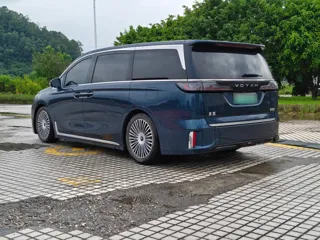 Voyah Dreamer 2025 купить из Китая, цена 6 405 000 ₽ — Suifenhe Auto