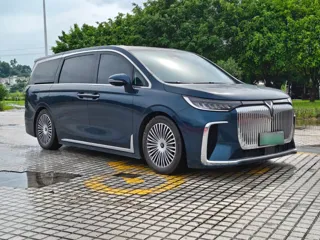 Voyah Dreamer 2025 купить из Китая, цена 6 405 000 ₽ — Suifenhe Auto