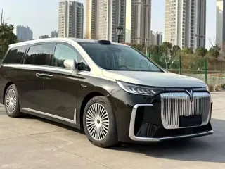 Voyah Dreamer 2025 купить из Китая, цена 6 811 000 ₽ — Suifenhe Auto