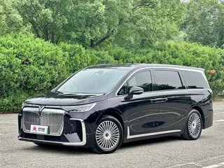 Voyah Dreamer 2025 купить из Китая, цена 6 428 000 ₽ — Suifenhe Auto