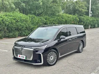 Voyah Dreamer 2025 купить из Китая, цена 6 428 000 ₽ — Suifenhe Auto