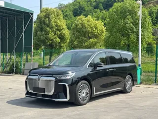 Voyah Dreamer 2024 купить из Китая, цена 5 869 000 ₽ — Suifenhe Auto