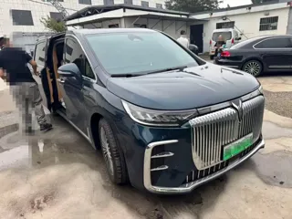 Voyah Dreamer 2024 купить из Китая, цена 6 213 000 ₽ — Suifenhe Auto