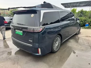 Voyah Dreamer 2024 купить из Китая, цена 6 213 000 ₽ — Suifenhe Auto
