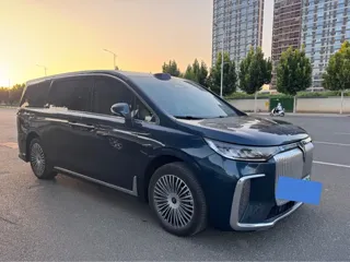Voyah Dreamer 2024 купить из Китая, цена 6 960 000 ₽ — Suifenhe Auto
