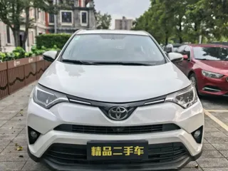Toyota RAV4 2019 купить из Китая, цена 2 160 000 ₽ — Suifenhe Auto