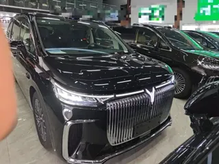 Voyah Dreamer 2025 купить из Китая, цена 8 824 000 ₽ — Suifenhe Auto