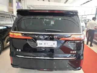 Voyah Dreamer 2025 купить из Китая, цена 6 635 000 ₽ — Suifenhe Auto