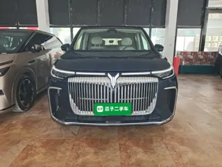 Voyah Dreamer 2025 купить из Китая, цена 6 420 000 ₽ — Suifenhe Auto