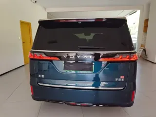 Voyah Dreamer 2025 купить из Китая, цена 8 719 000 ₽ — Suifenhe Auto